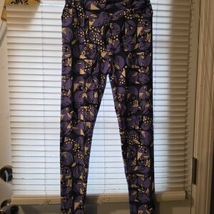 LuLaRoe Purple and Cream Floral Leggings